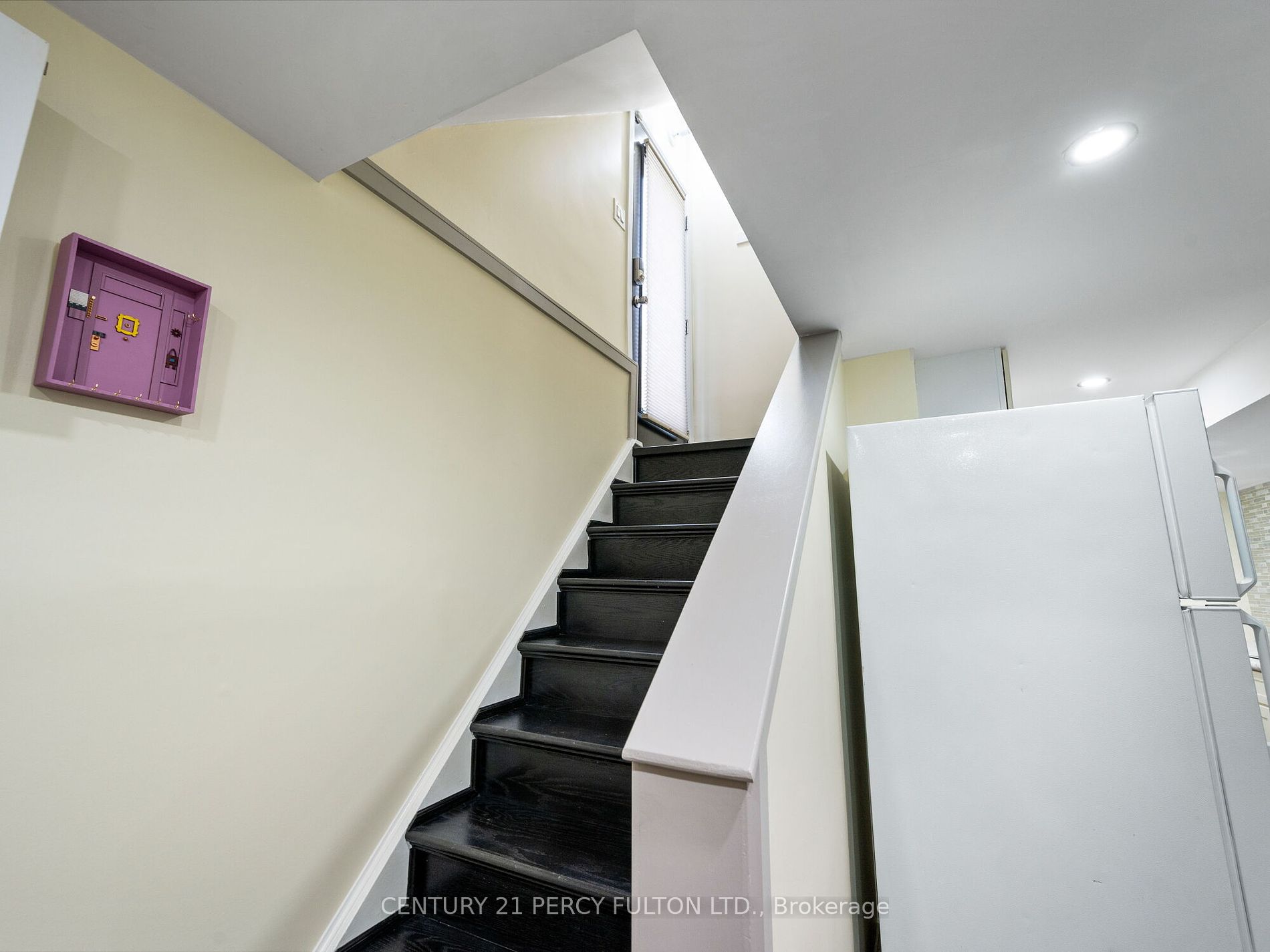 1209 Cedarcroft Cres