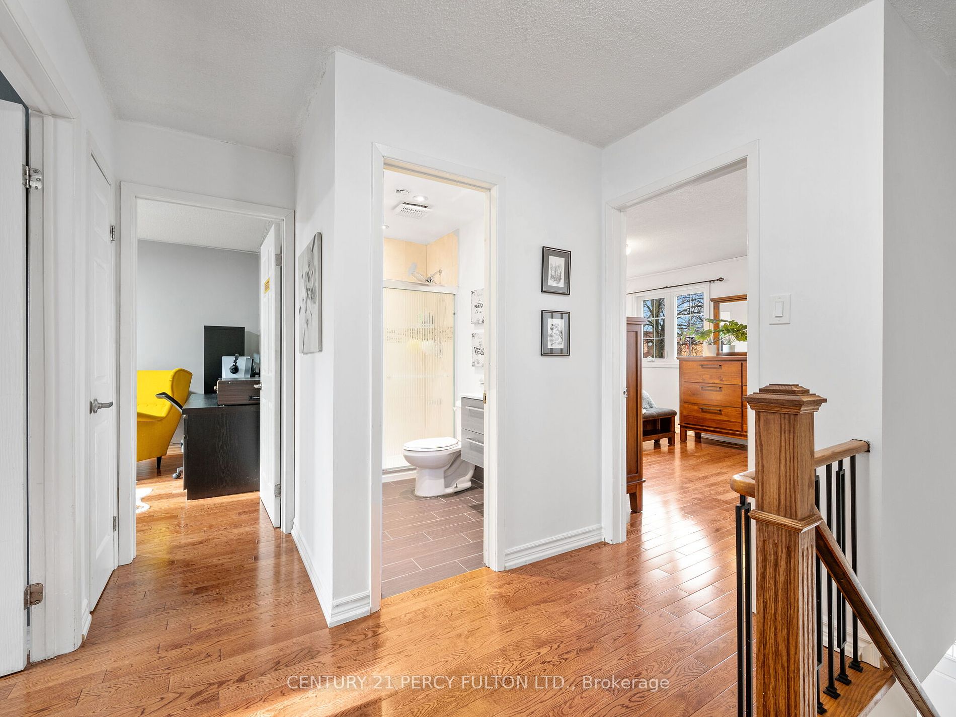 1209 Cedarcroft Cres