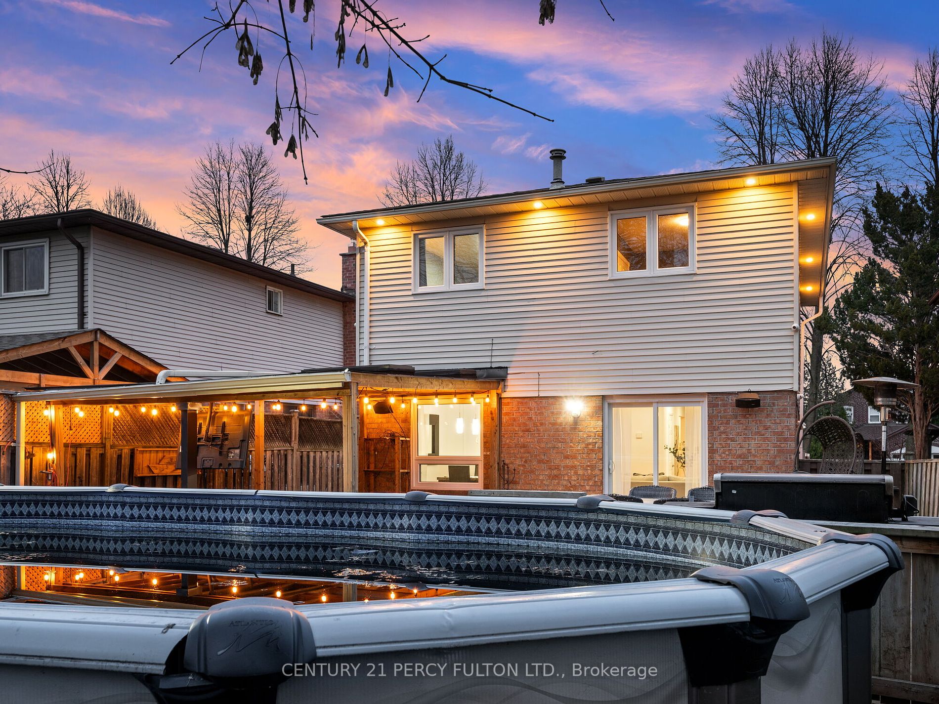 1209 Cedarcroft Cres