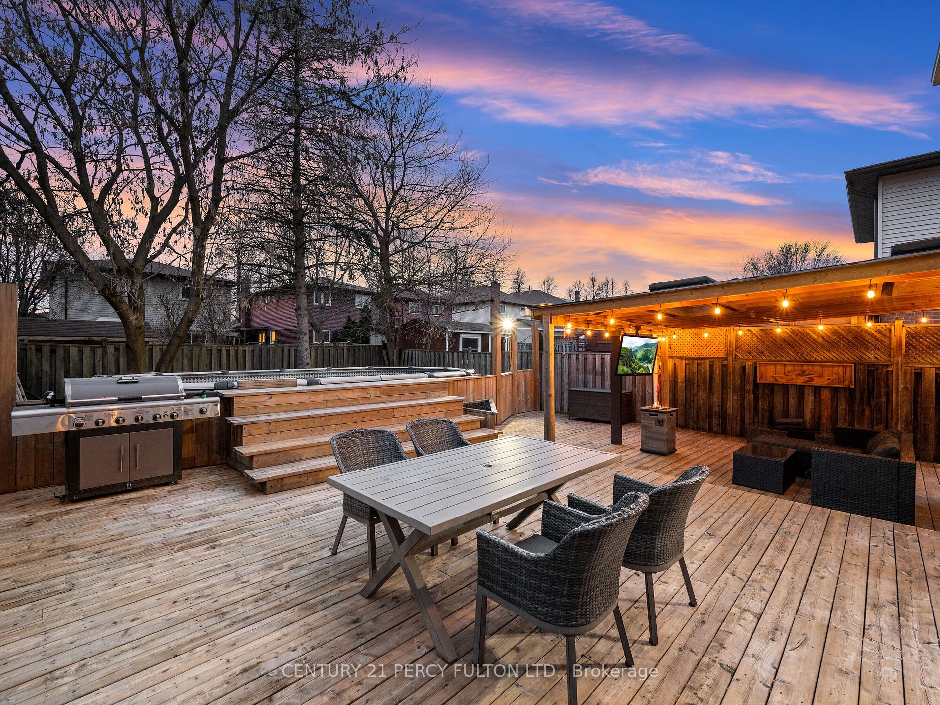 1209 Cedarcroft Cres