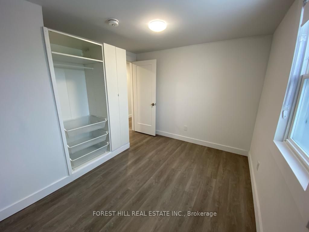 514 Ritson Rd S, #Upper