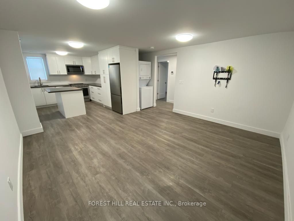 514 Ritson Rd S, #Upper