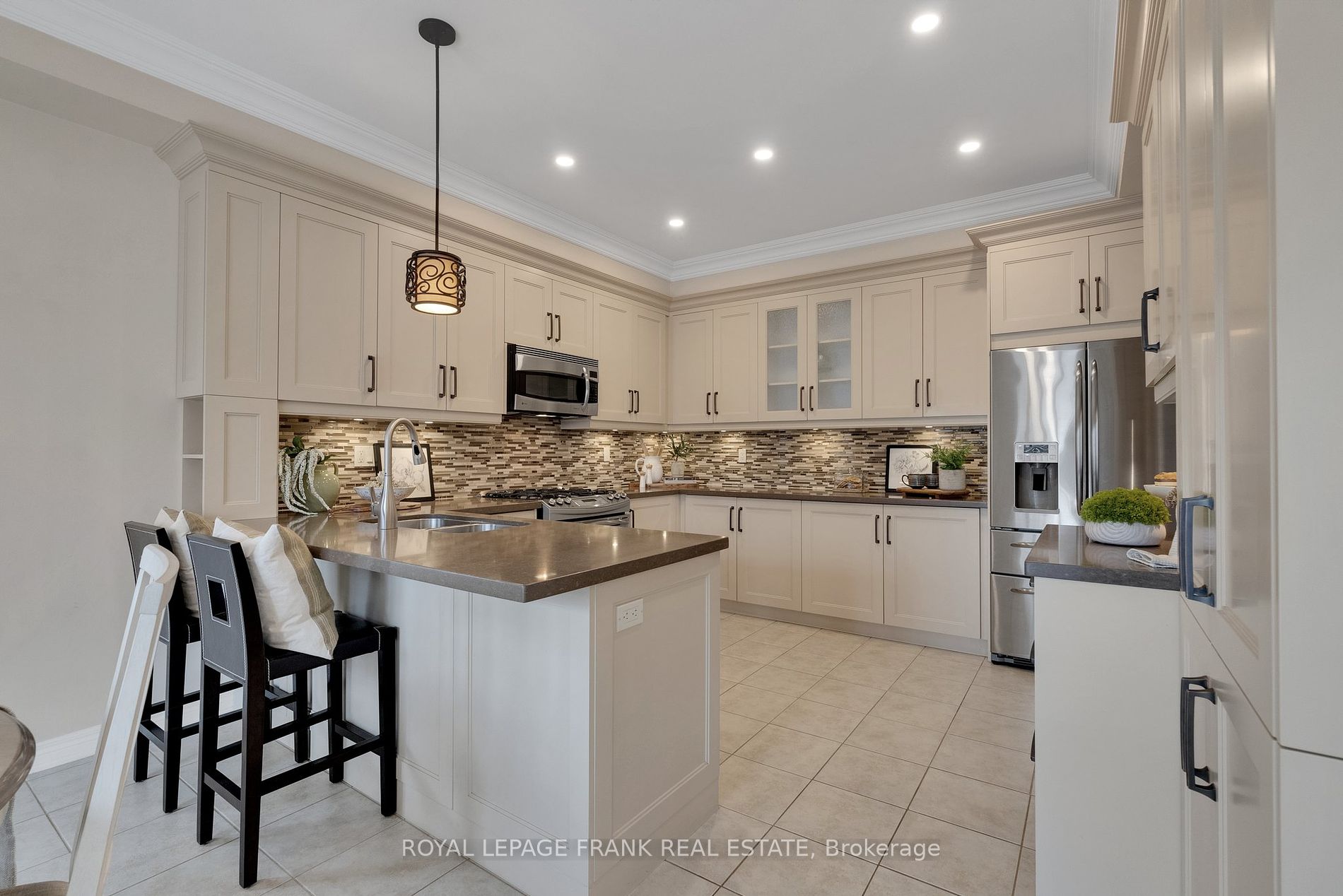 1 Endeavour Crt