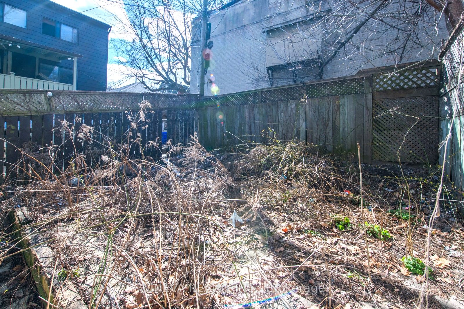 106 Willow Ave