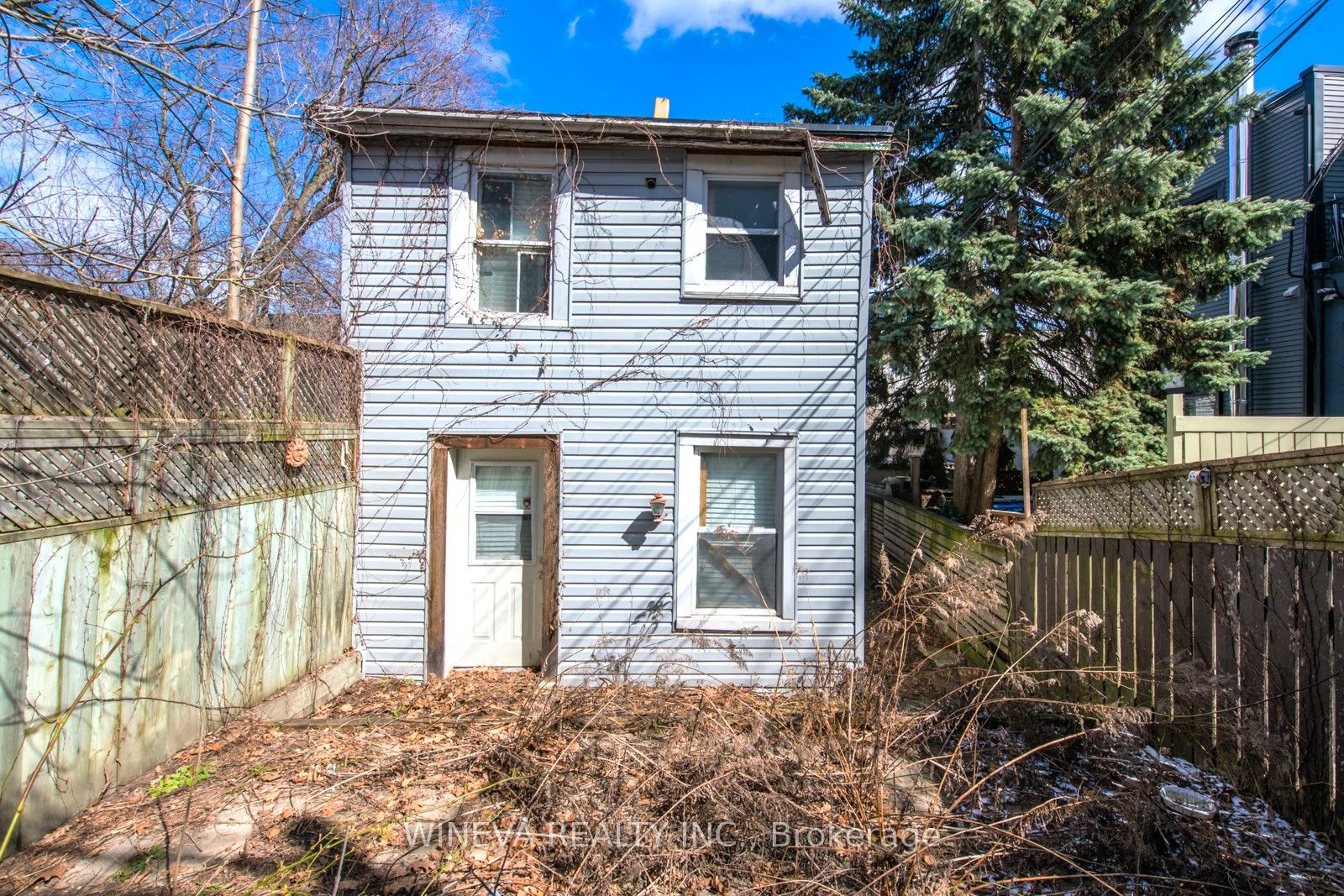 106 Willow Ave