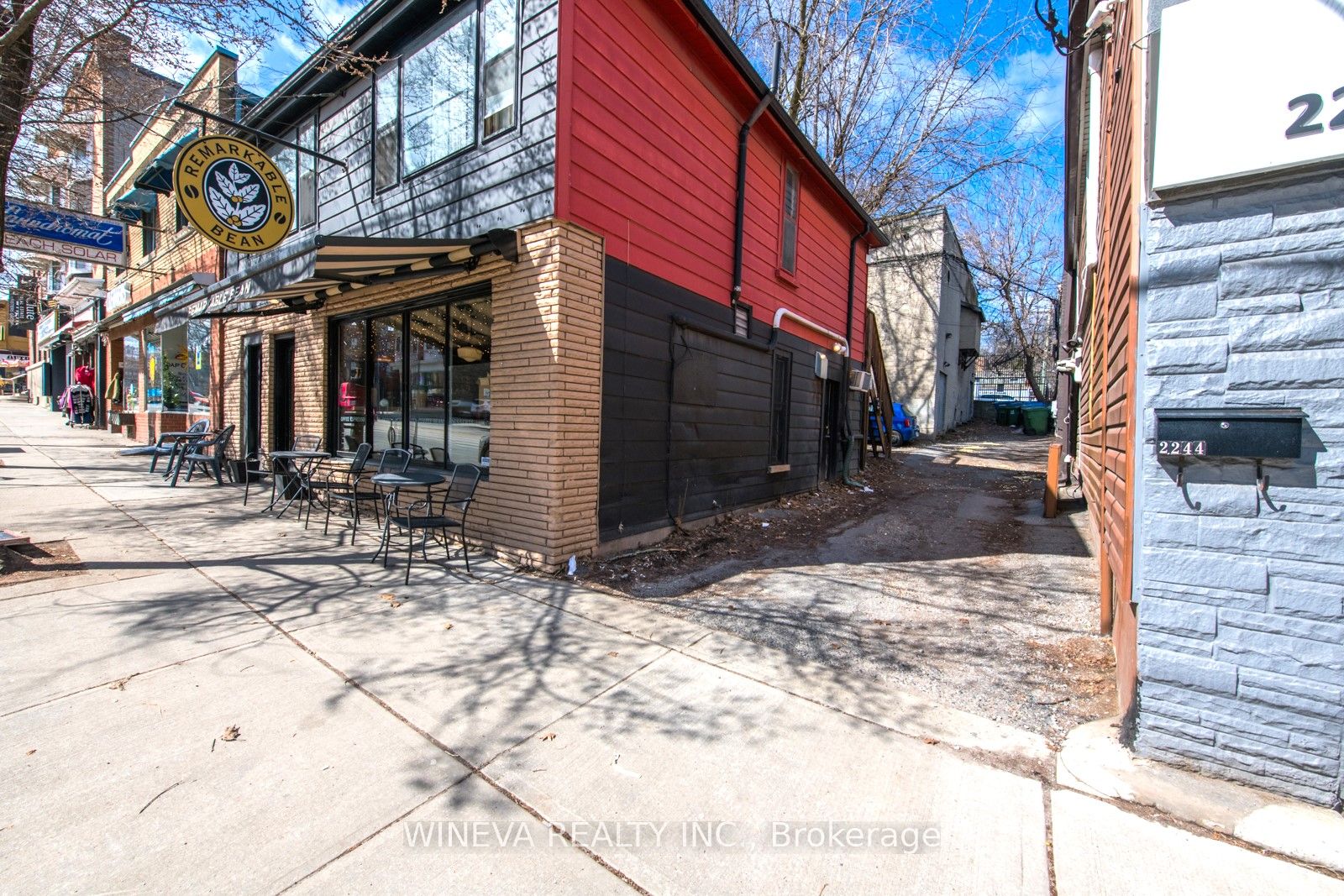 106 Willow Ave