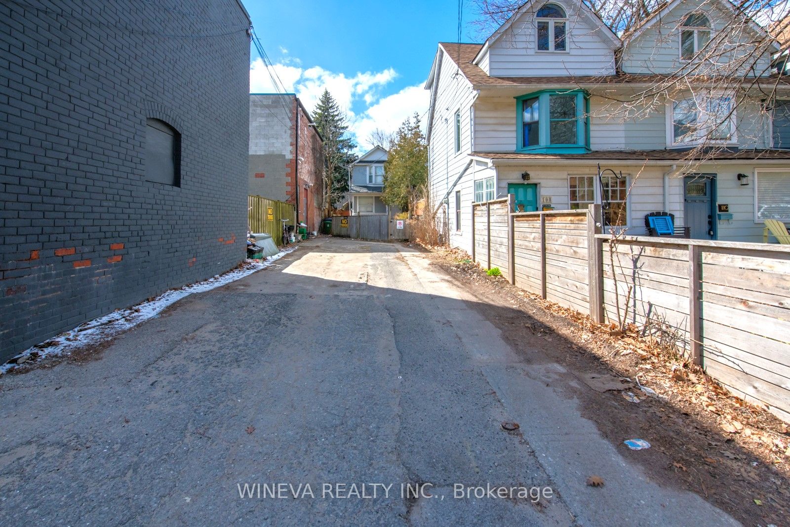 106 Willow Ave