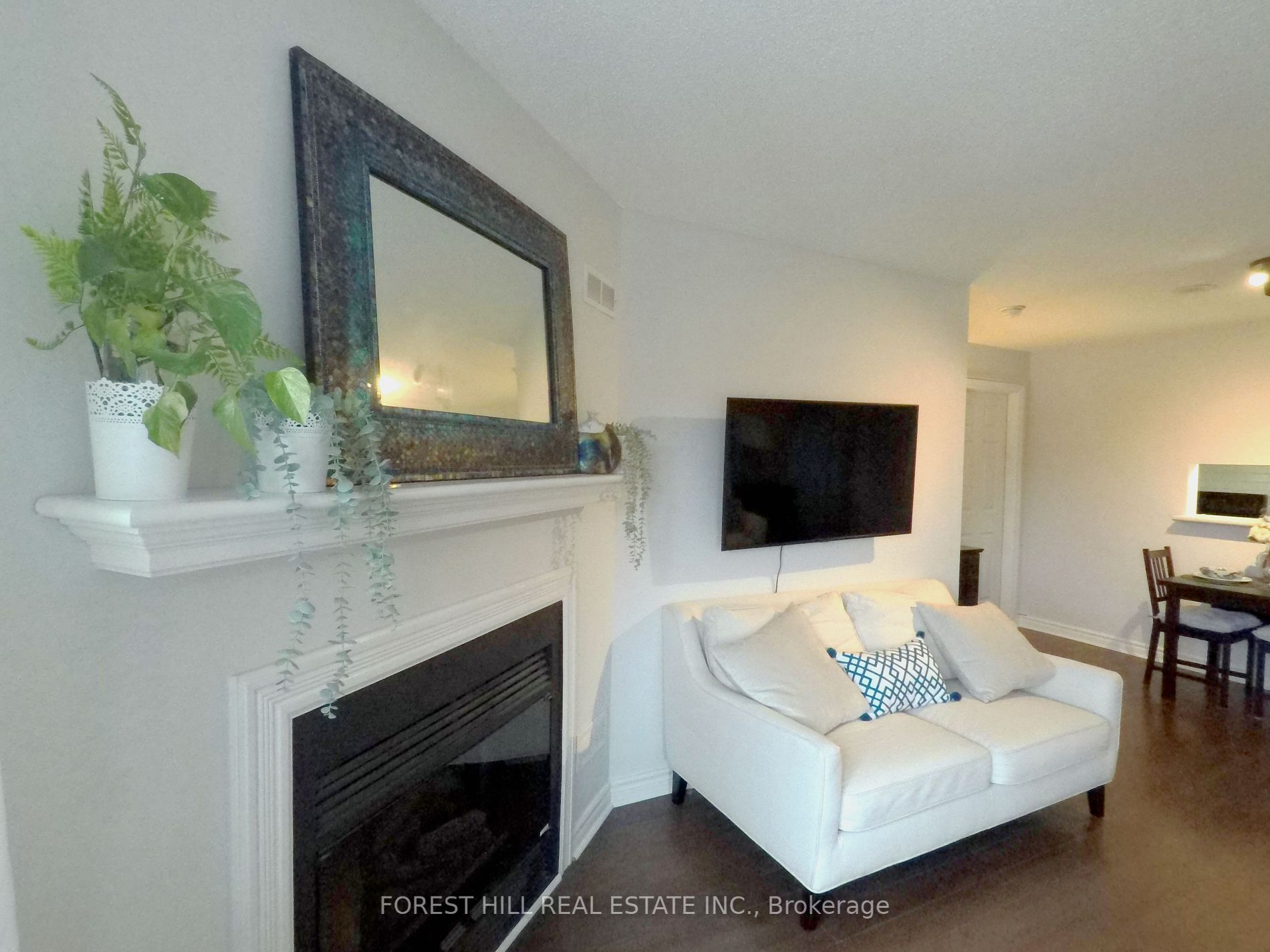 191 Lake Driveway W, #409