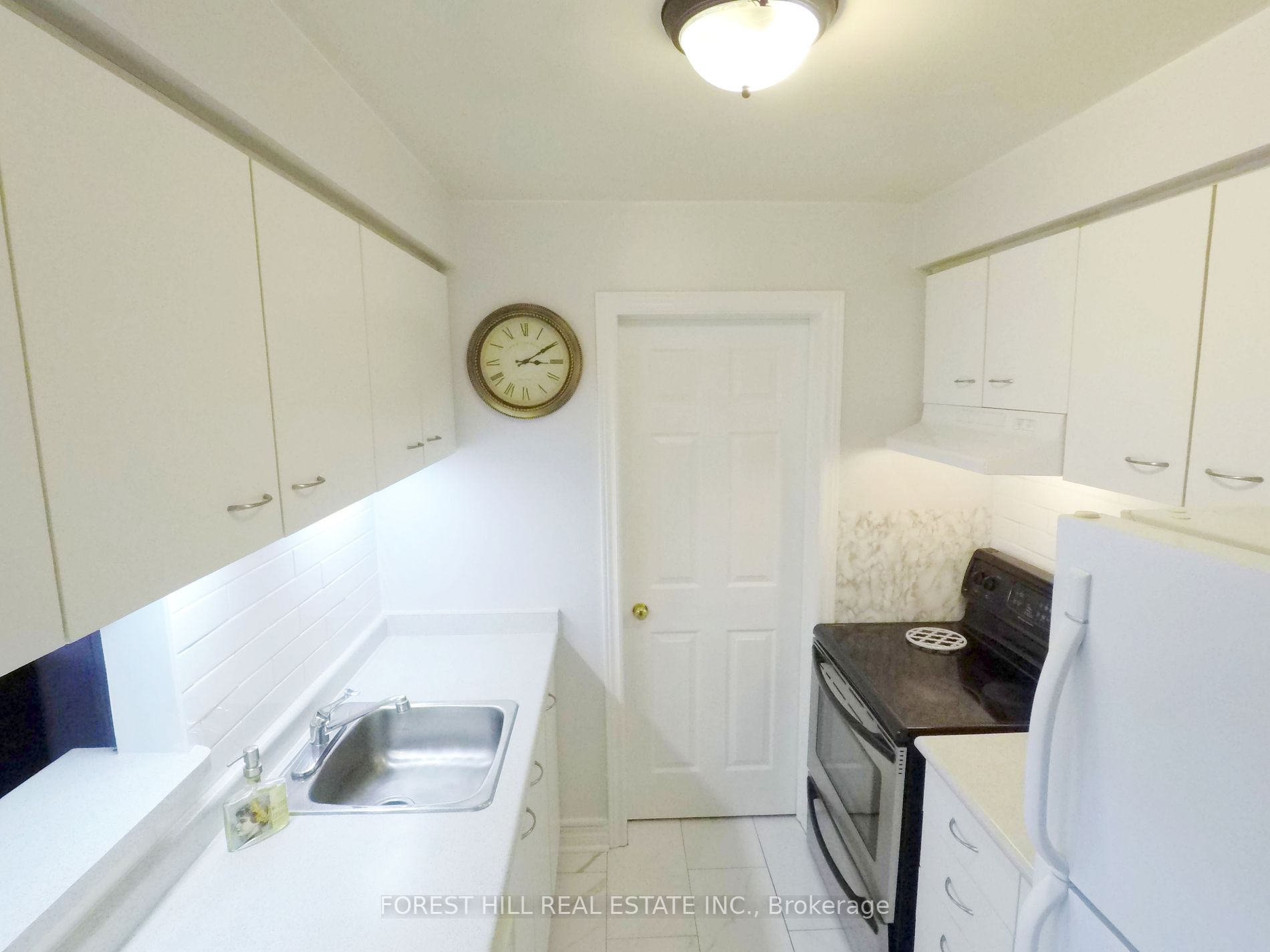 191 Lake Driveway W, #409