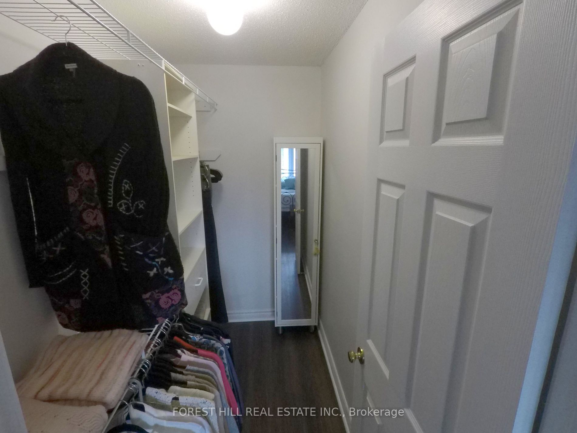 191 Lake Driveway W, #409