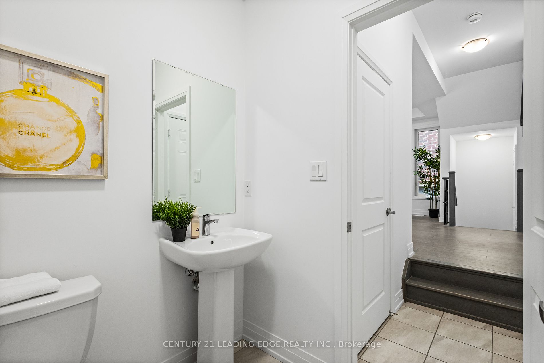 21 Blenheim Circ