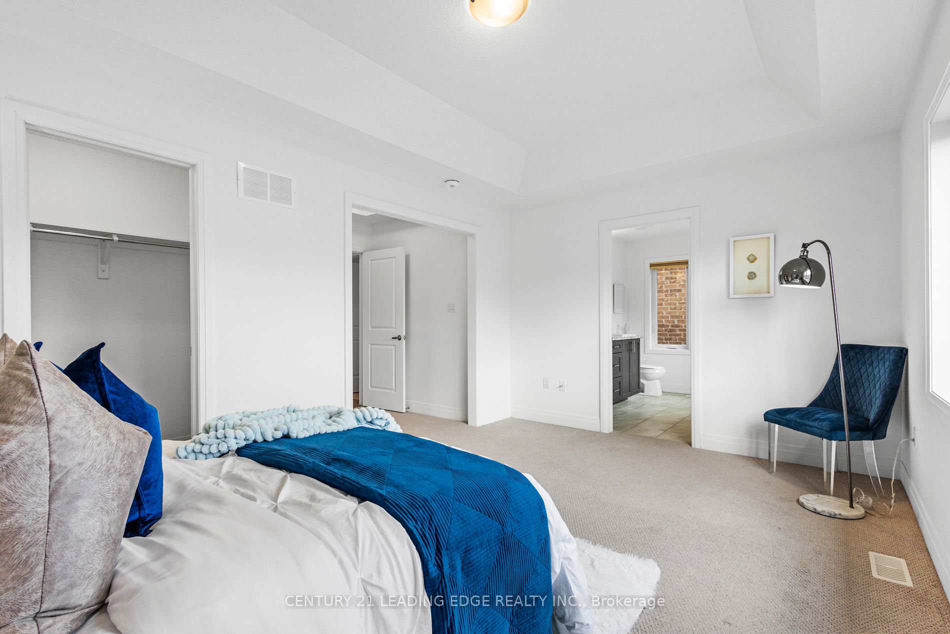 21 Blenheim Circ