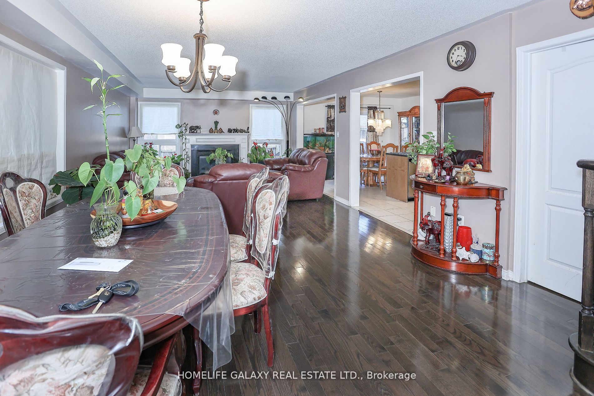 41 Atherton Ave