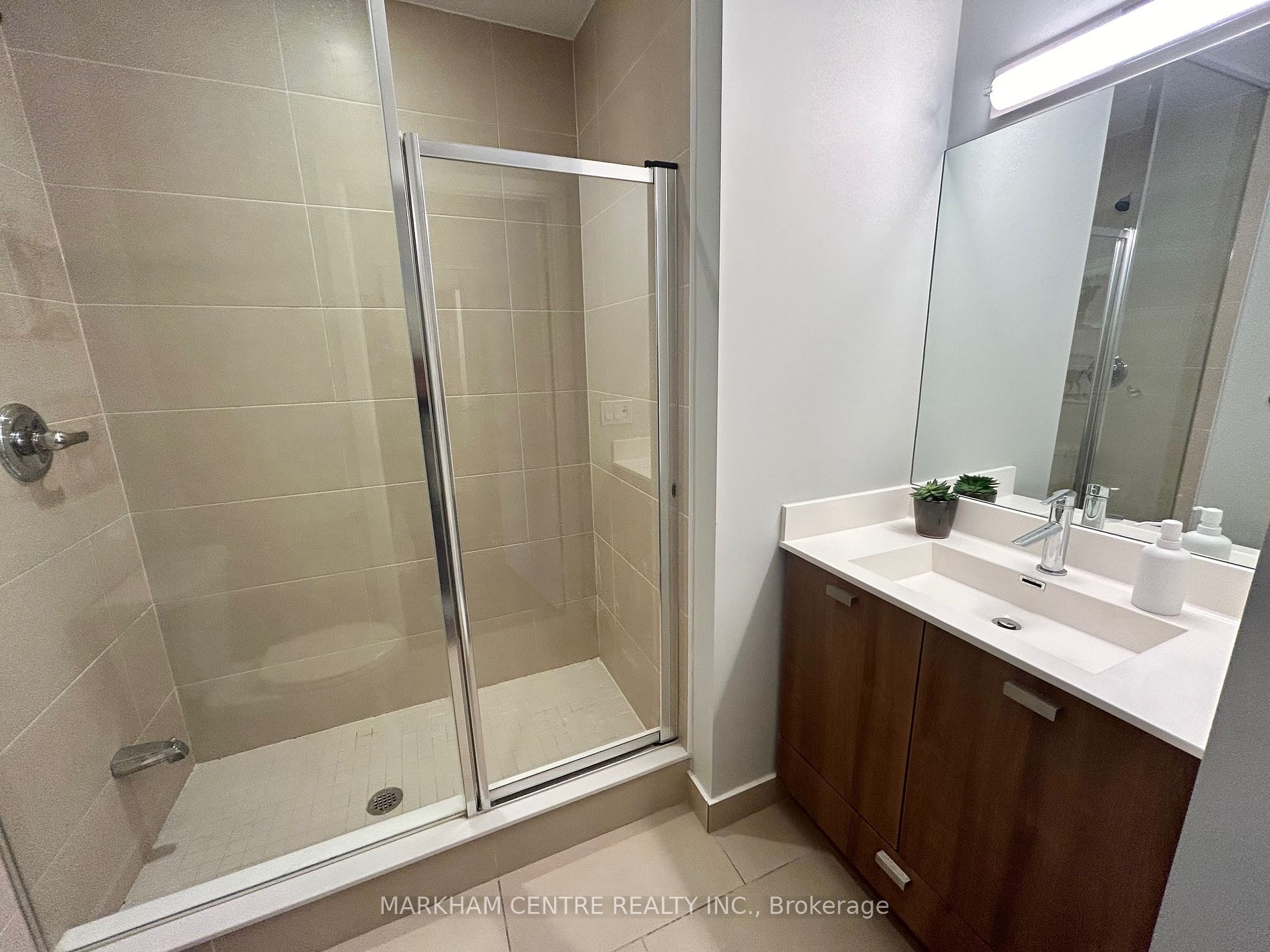 275 Village Green Sq, #2916