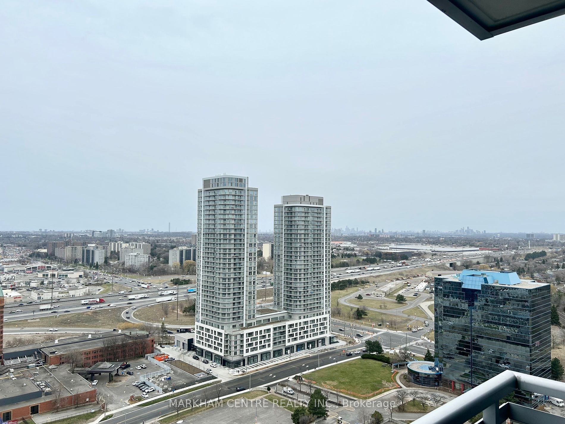 275 Village Green Sq, #2916