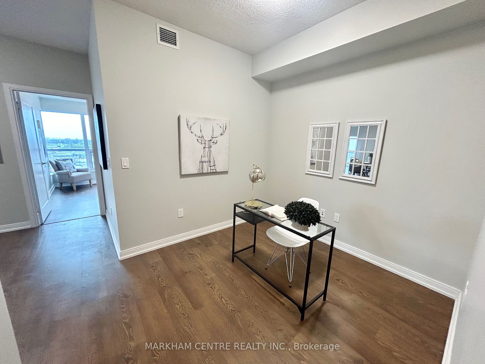 275 Village Green Sq, #2916