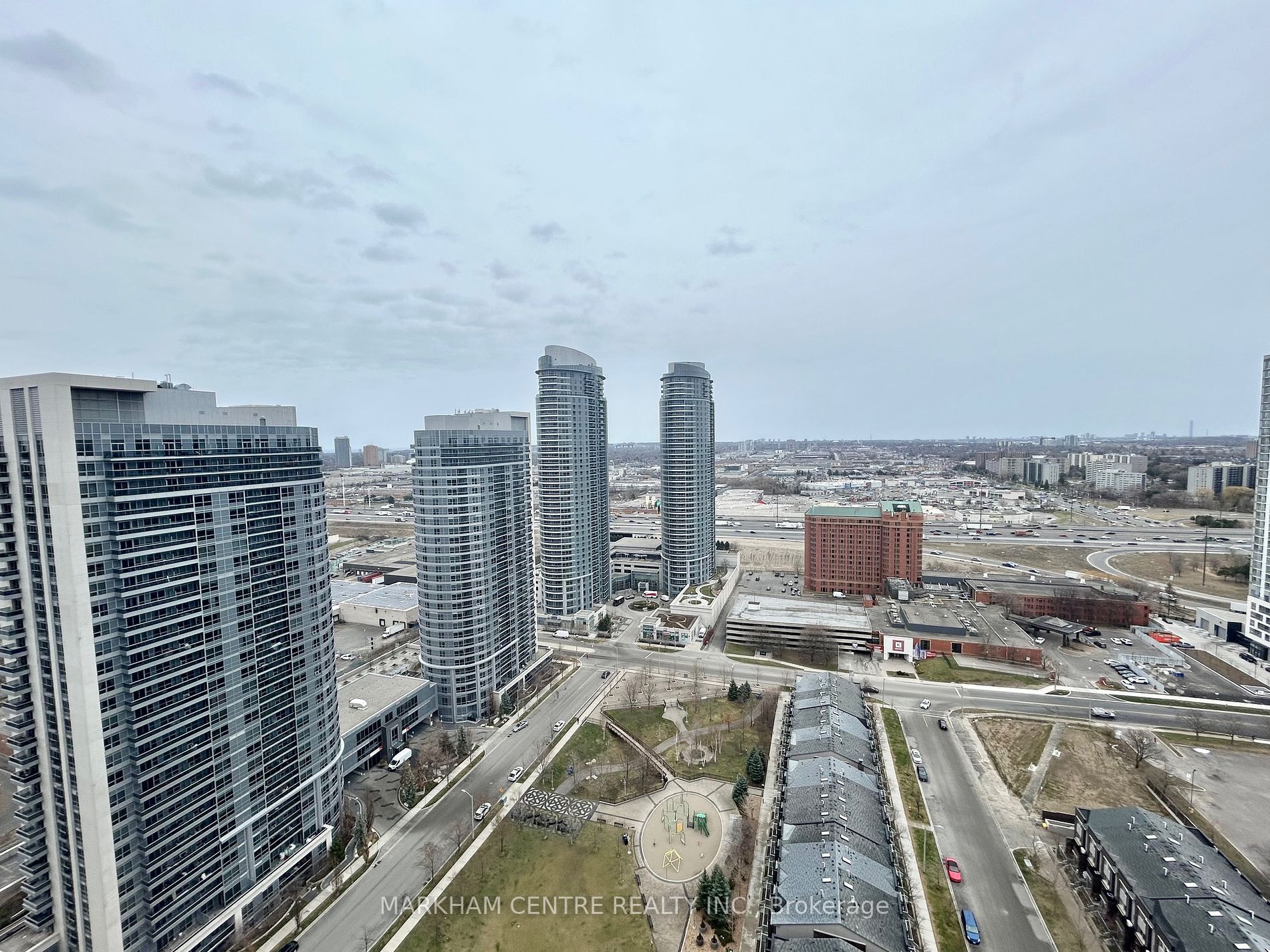 275 Village Green Sq, #2916