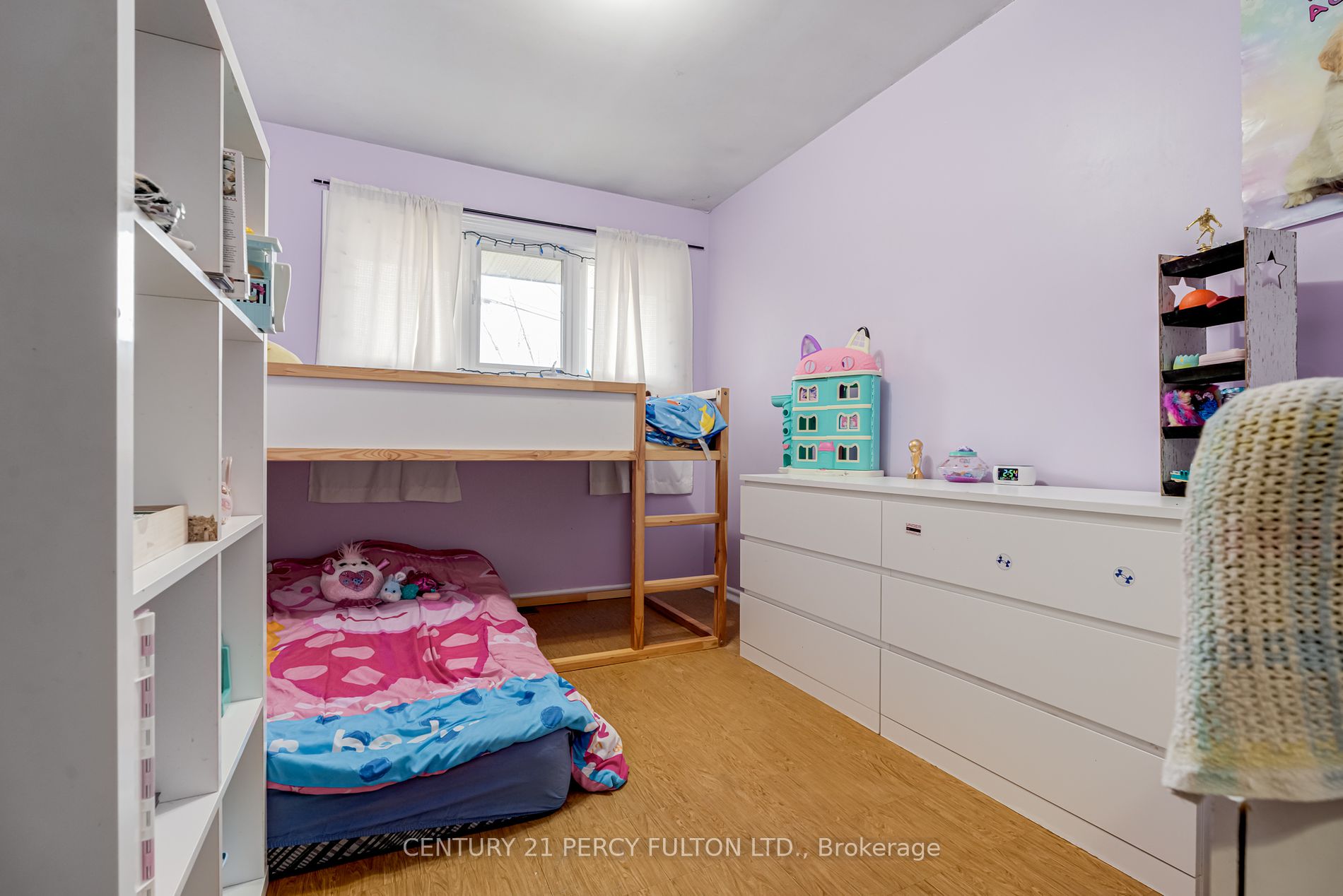 3515 Simcoe St N