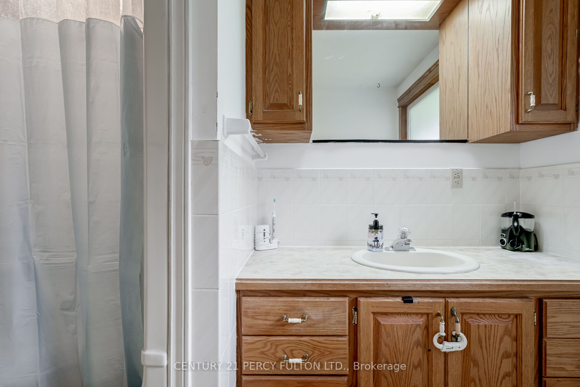 3515 Simcoe St N
