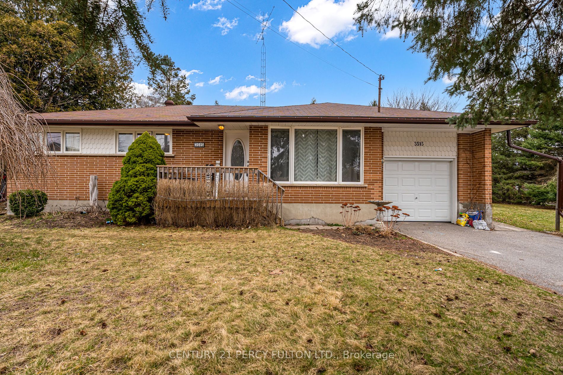 3515 Simcoe St N