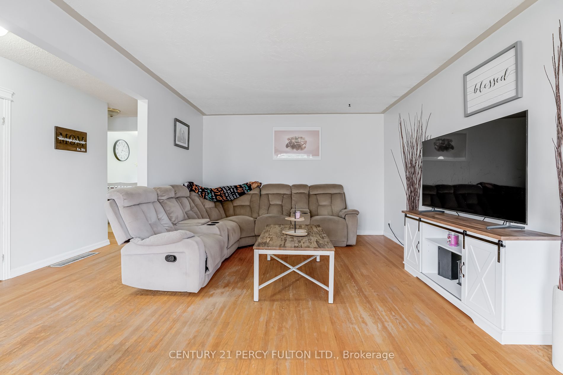 3515 Simcoe St N