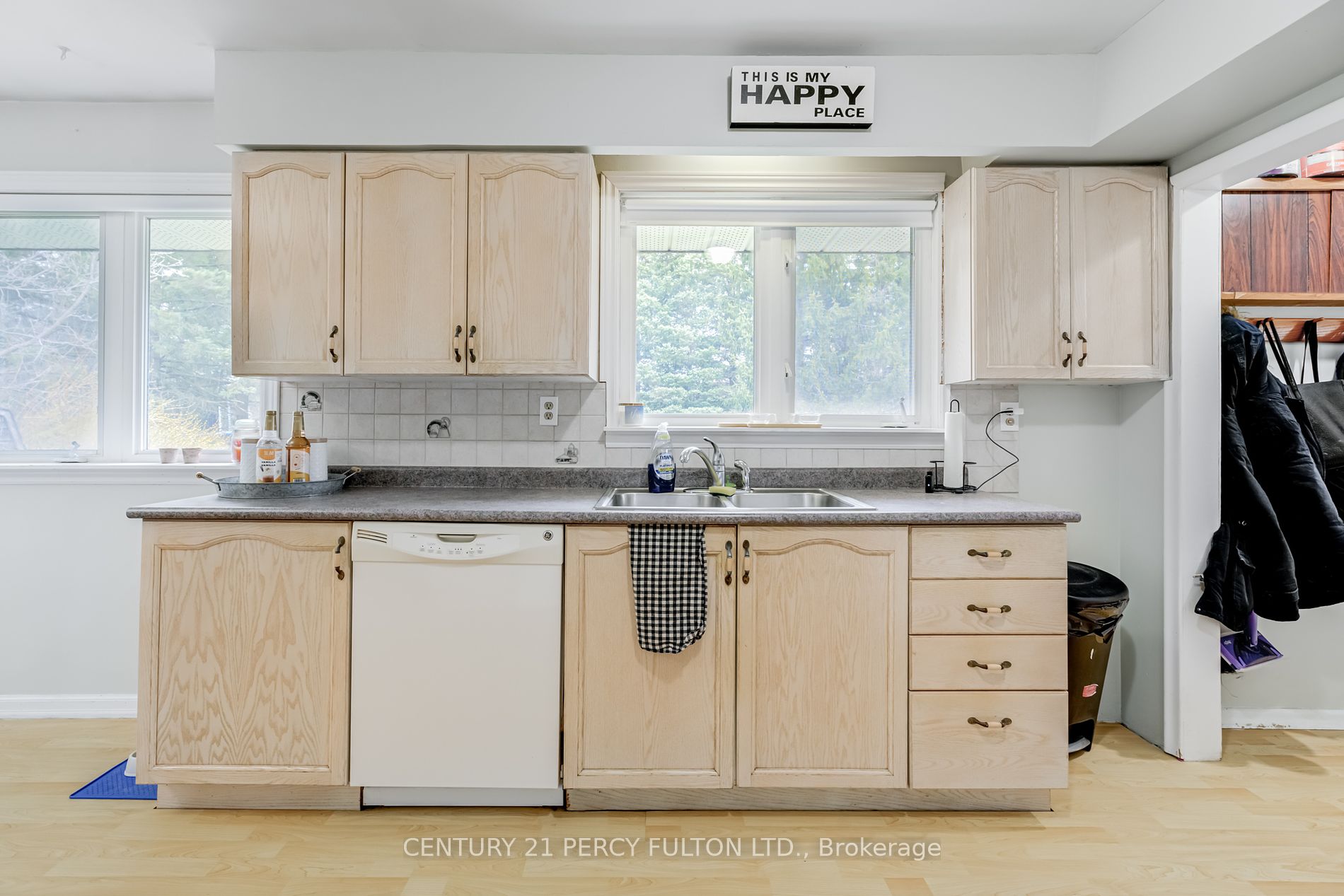 3515 Simcoe St N