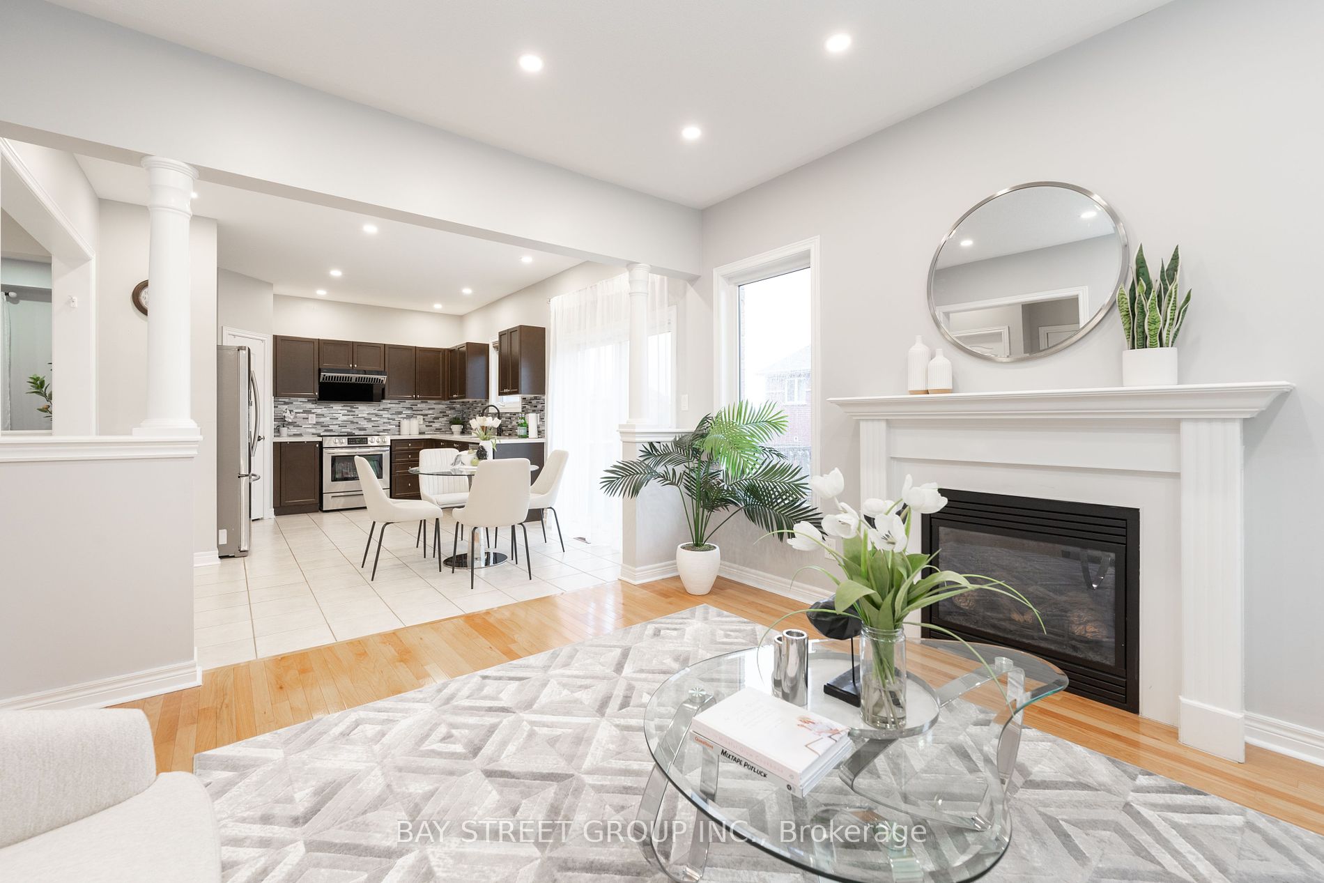 11 Luce Dr