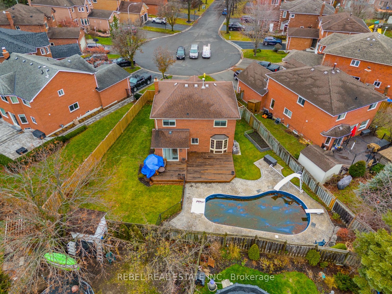 12 Croft Crt