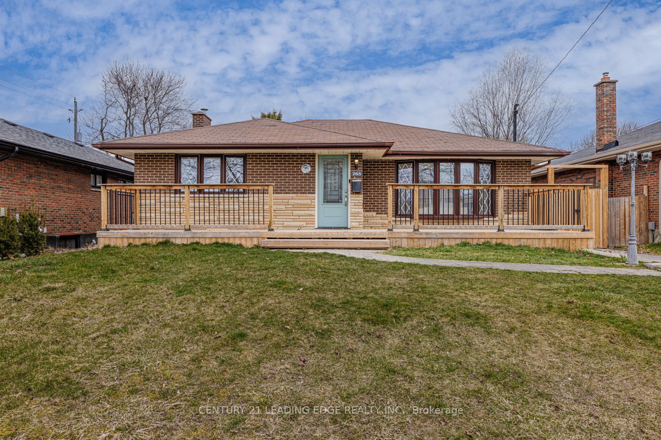 265 Surrey Dr