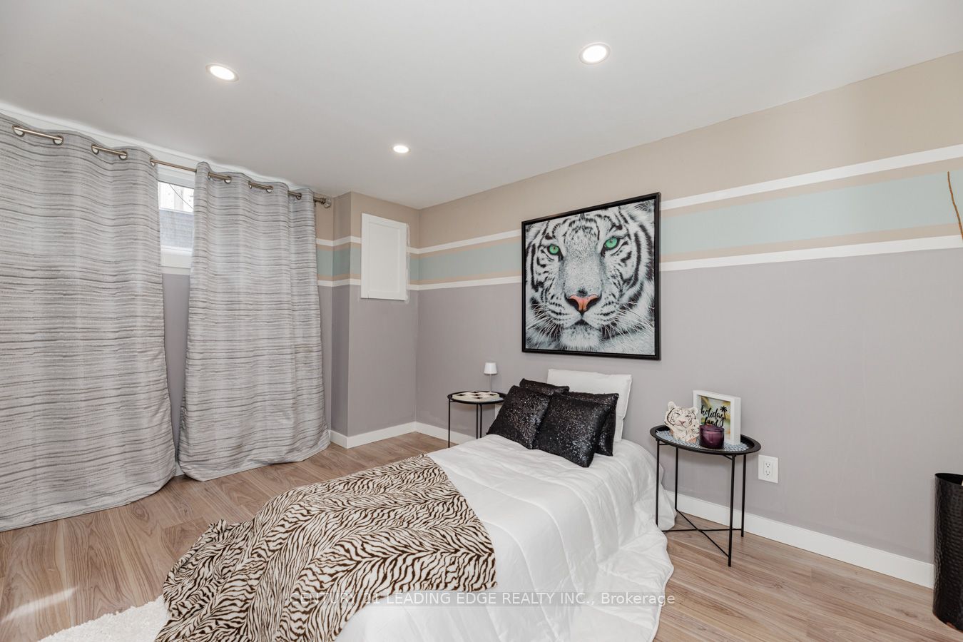 265 Surrey Dr