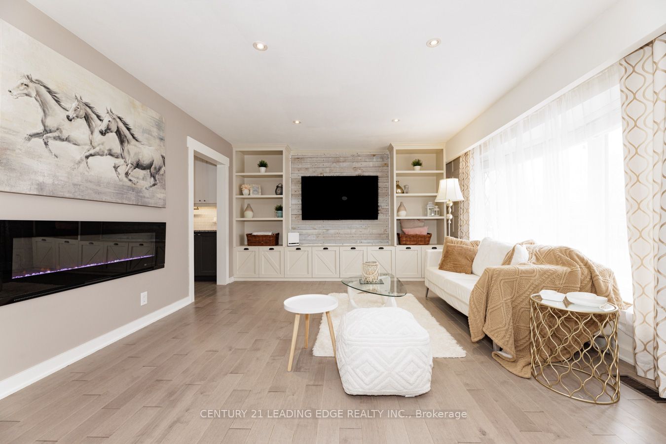 265 Surrey Dr