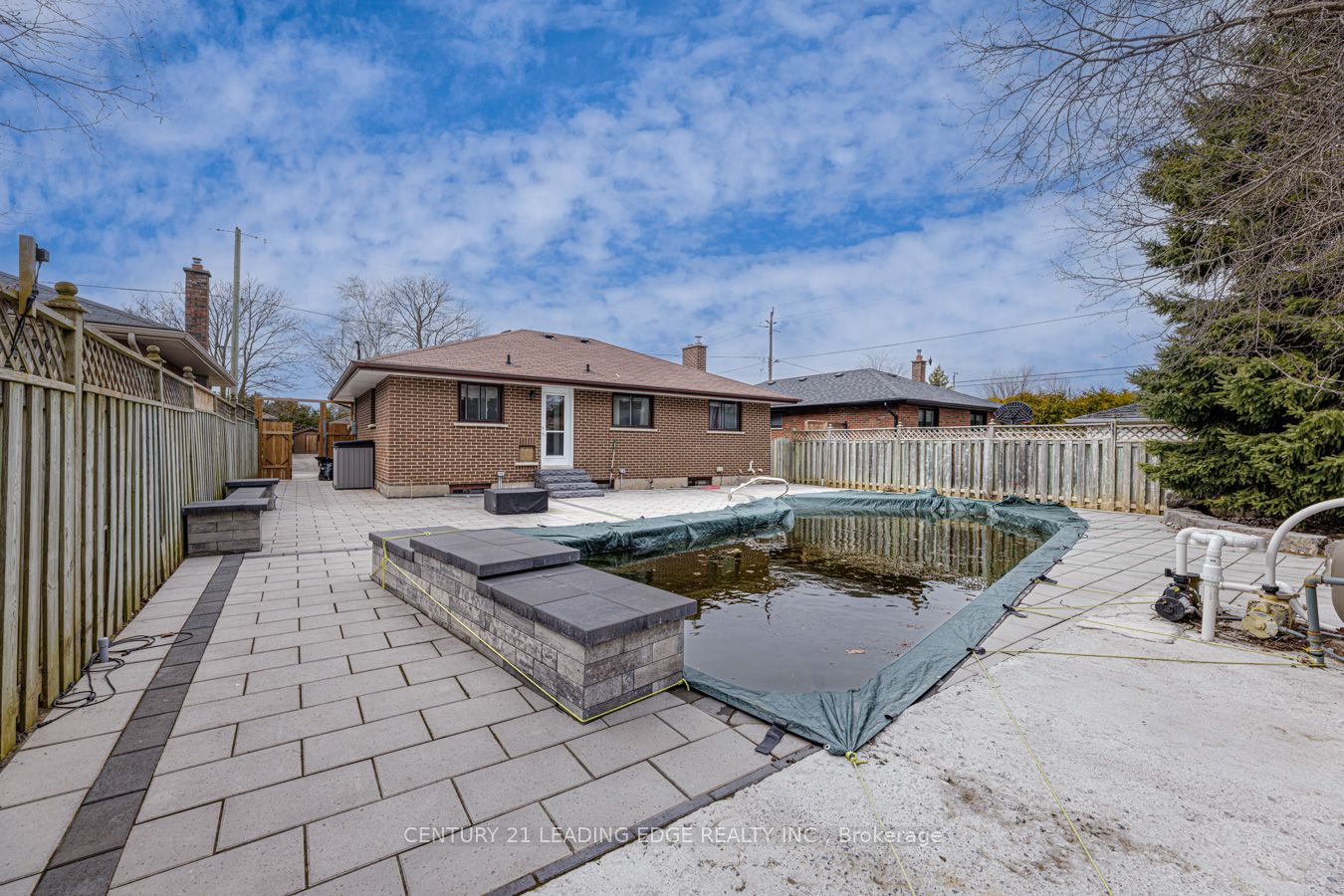 265 Surrey Dr
