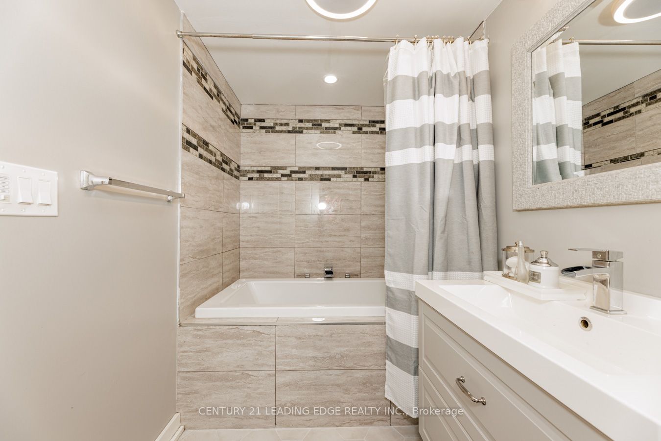265 Surrey Dr