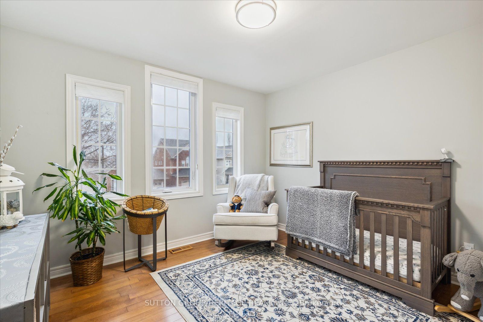 23 Ault Cres