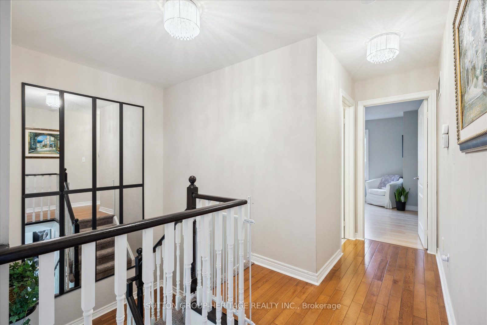23 Ault Cres