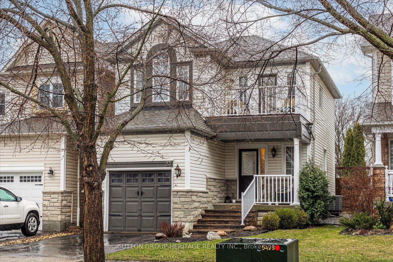 23 Ault Cres
