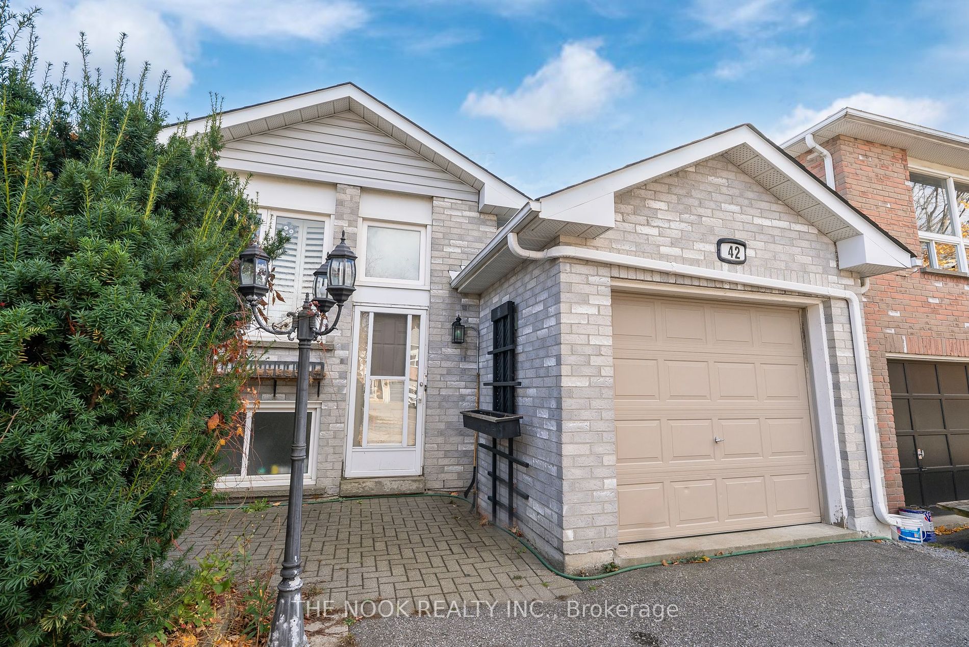 42 Glanville Cres