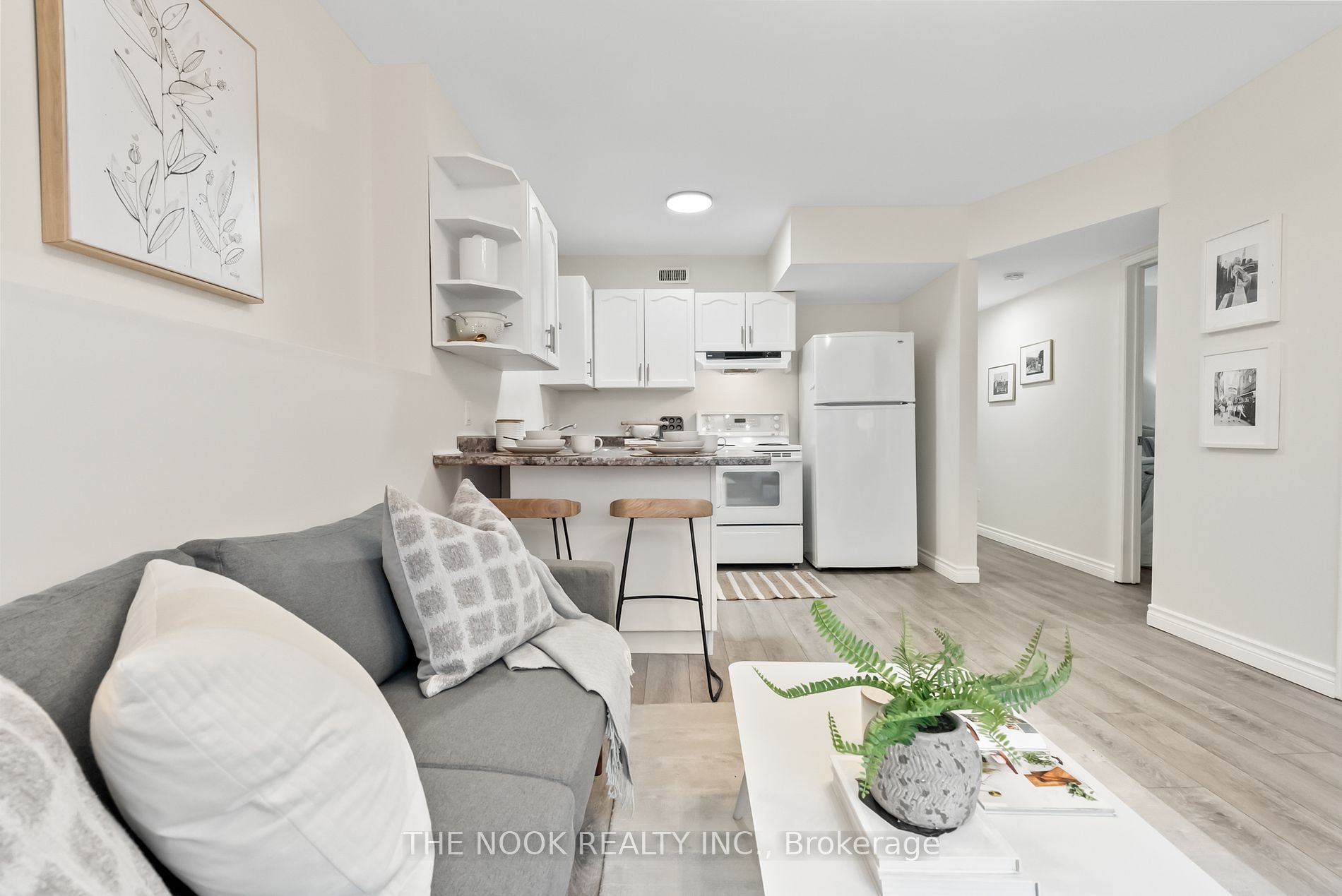 42 Glanville Cres