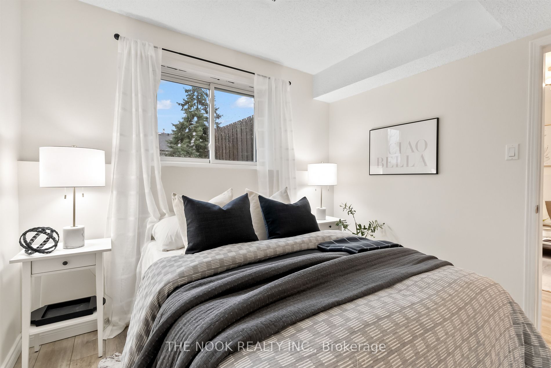 42 Glanville Cres
