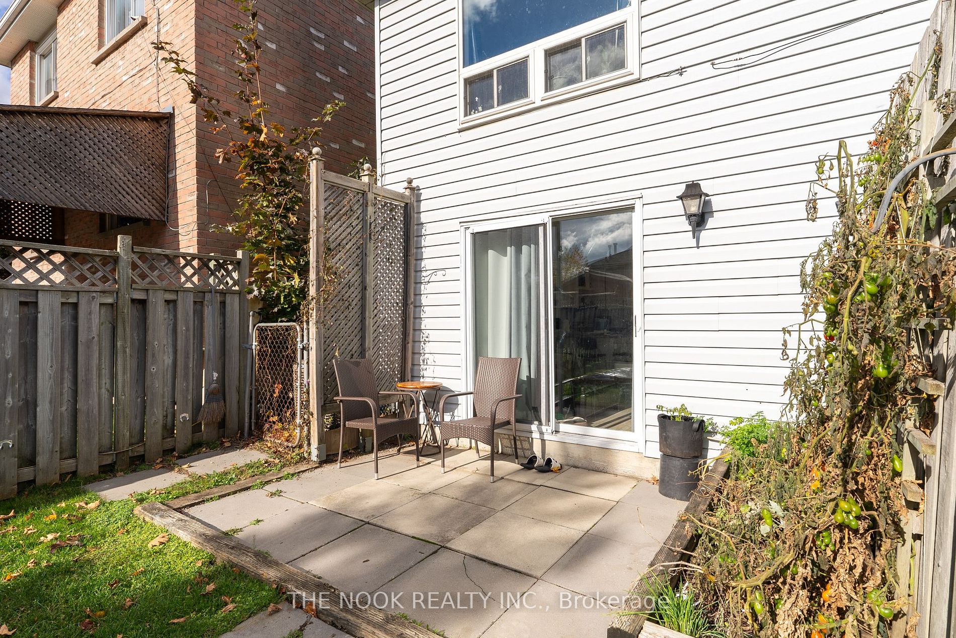 42 Glanville Cres