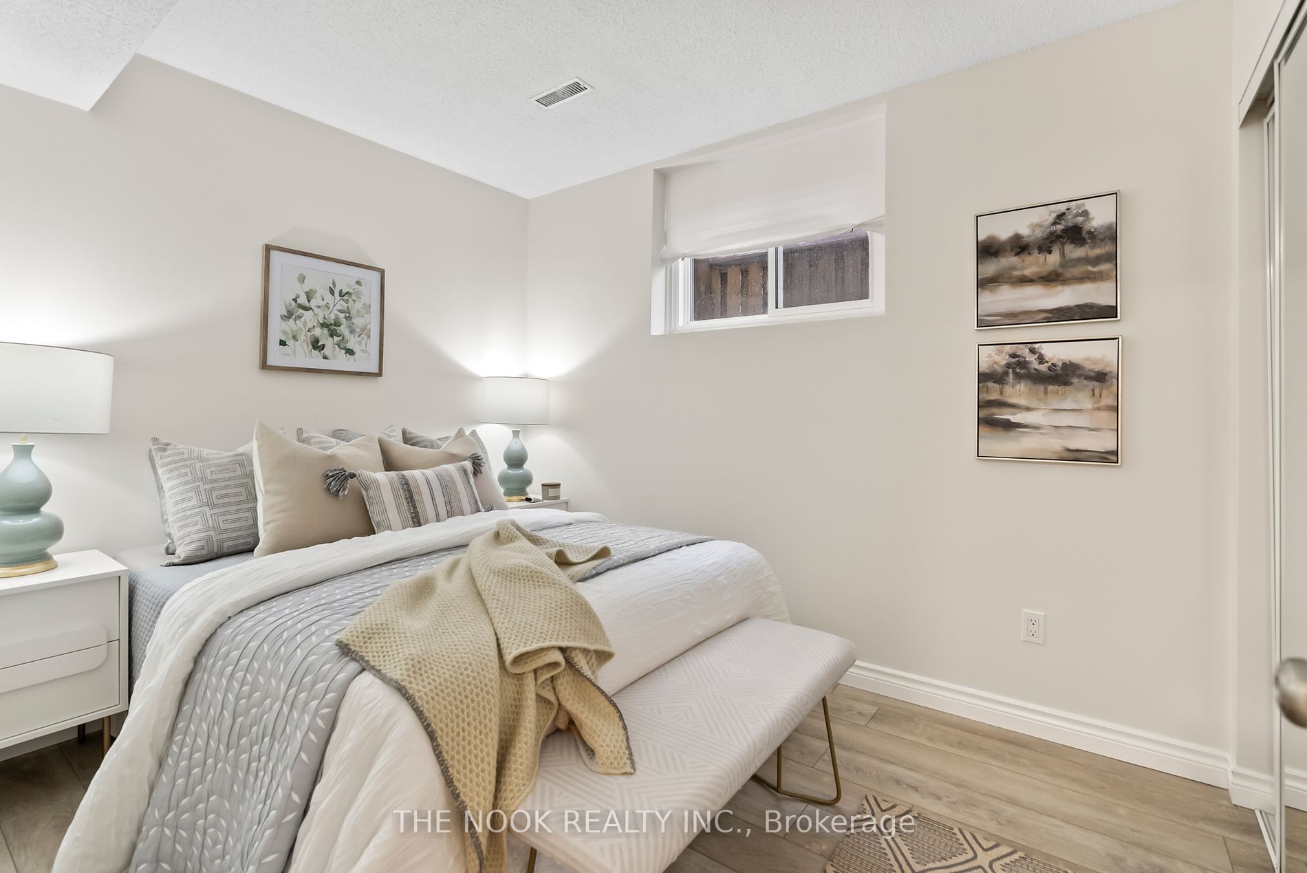 42 Glanville Cres