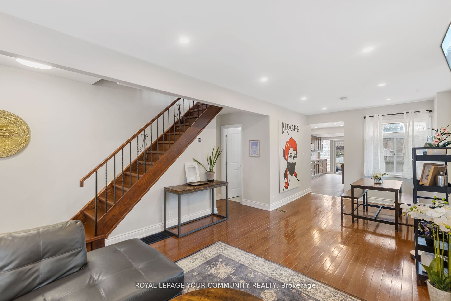 11 Denton Ave