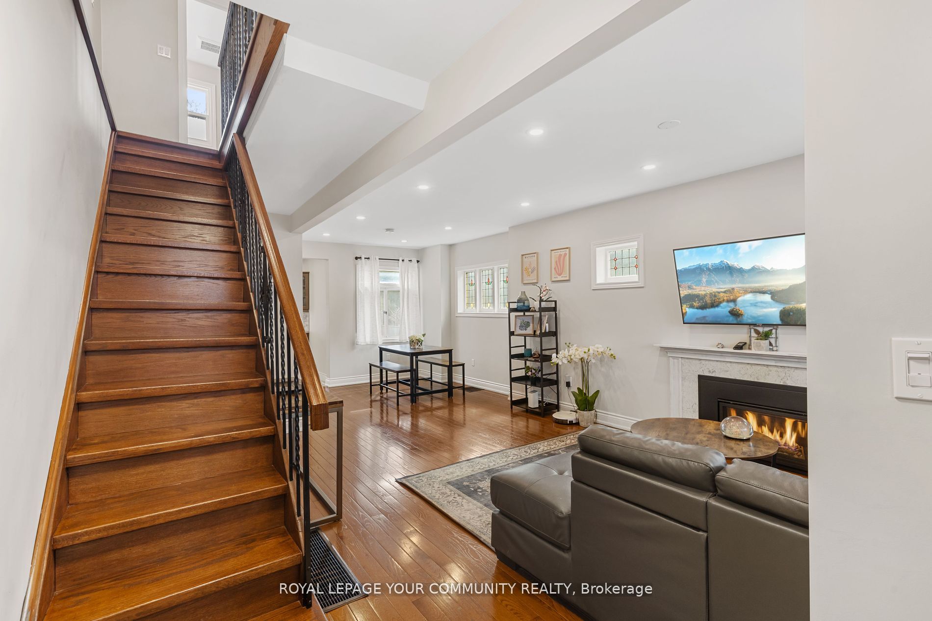 11 Denton Ave