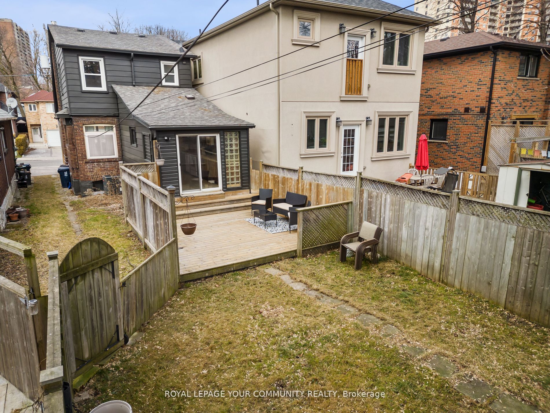 11 Denton Ave