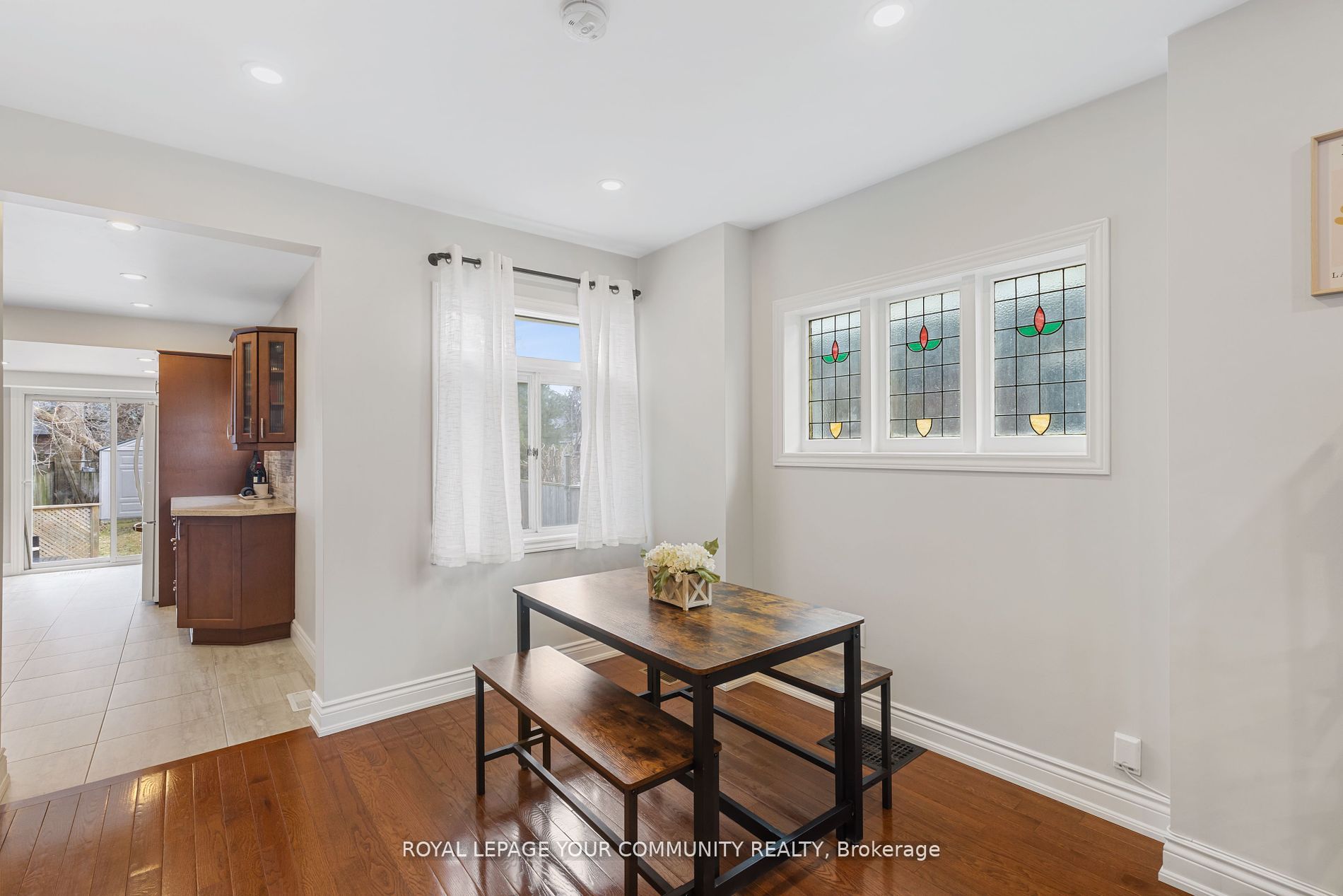 11 Denton Ave