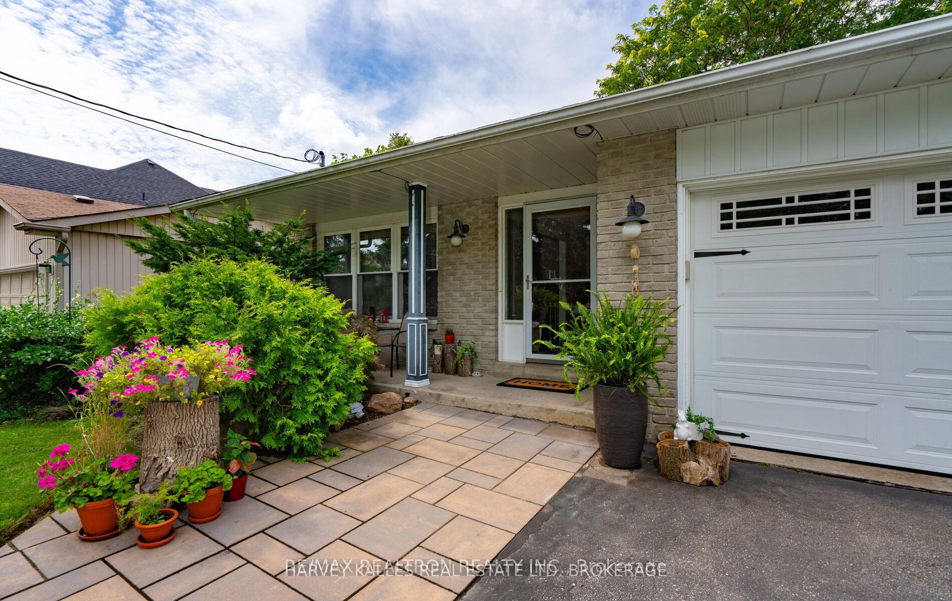 1890 Spruce Hill Rd