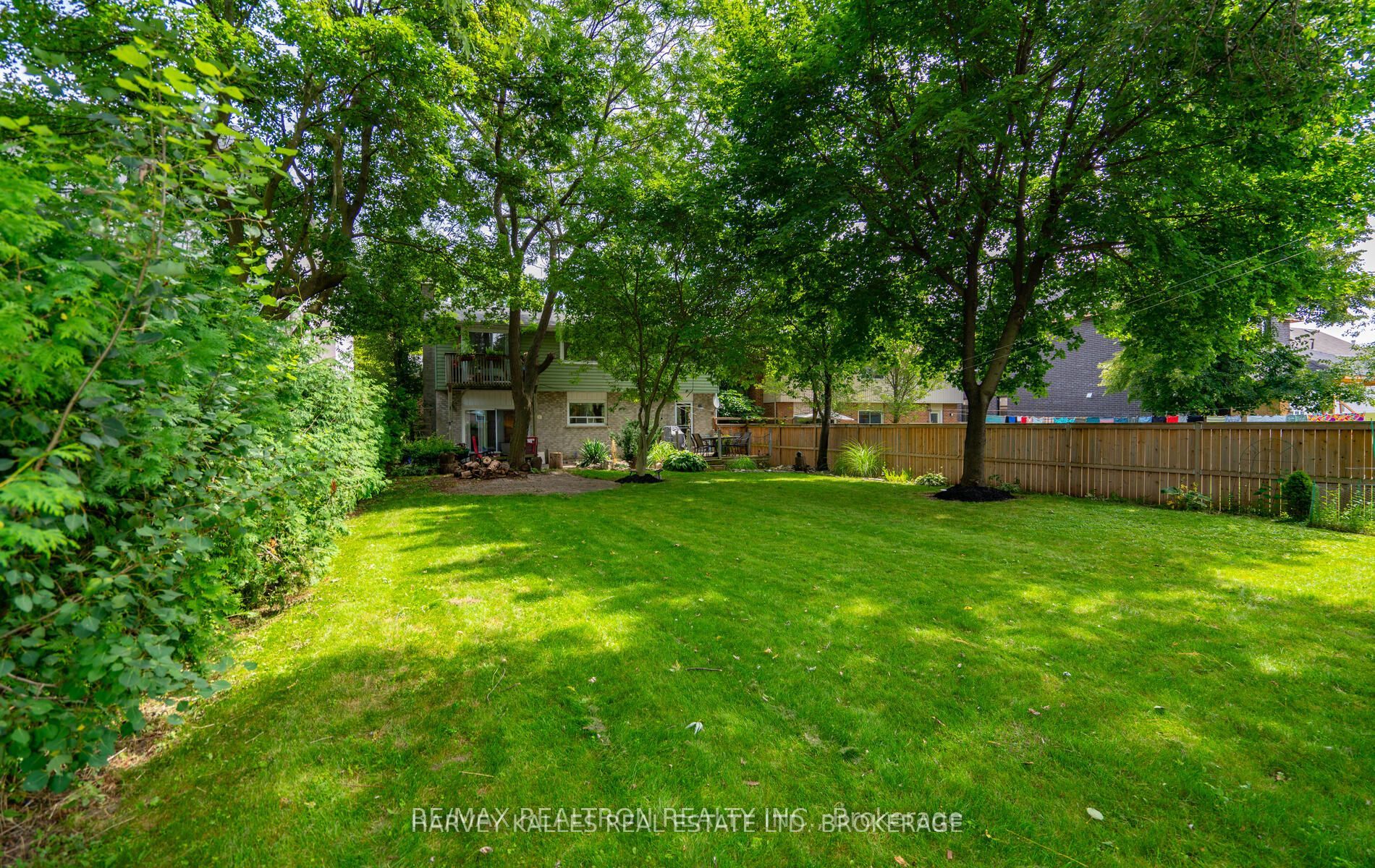1890 Spruce Hill Rd