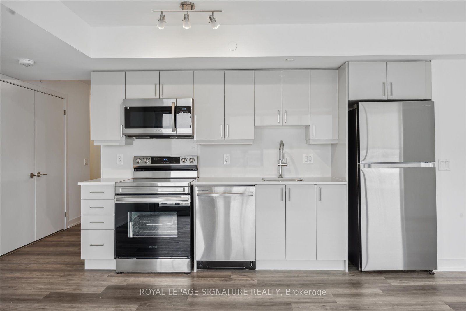 1480 Bayly St, #1107