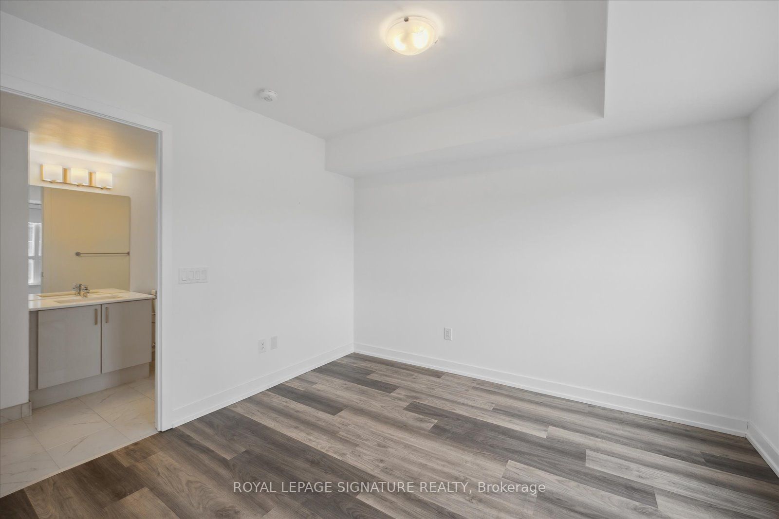 1480 Bayly St, #1107