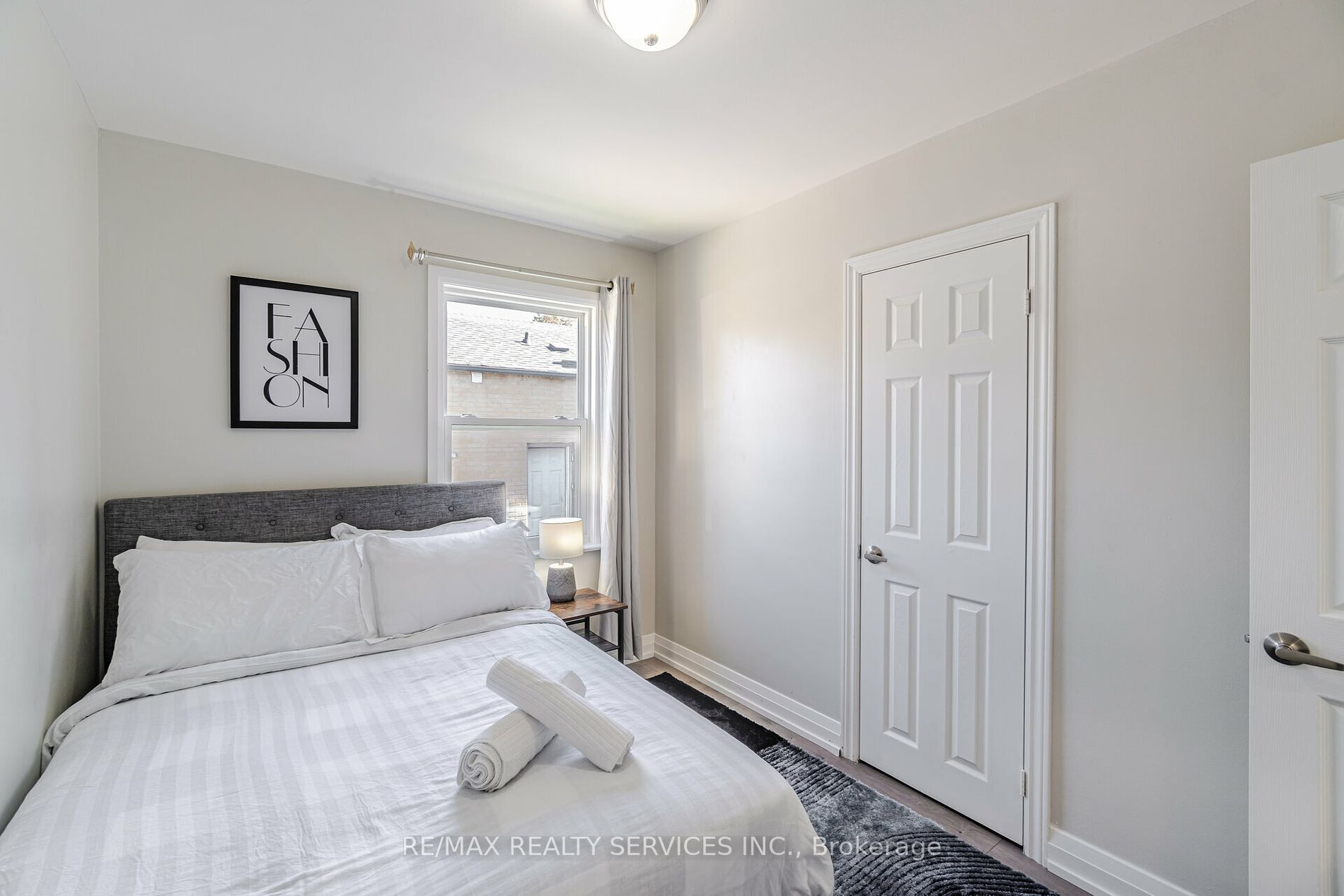 89 Darlingside Dr